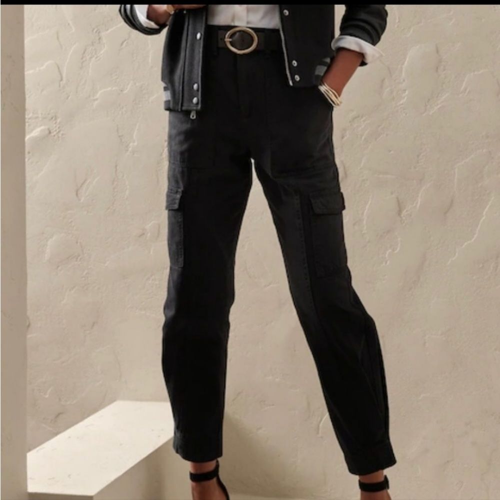Banana Republic Utility Cargo Pant,  Black, Size 8, New in Bag! Tags on